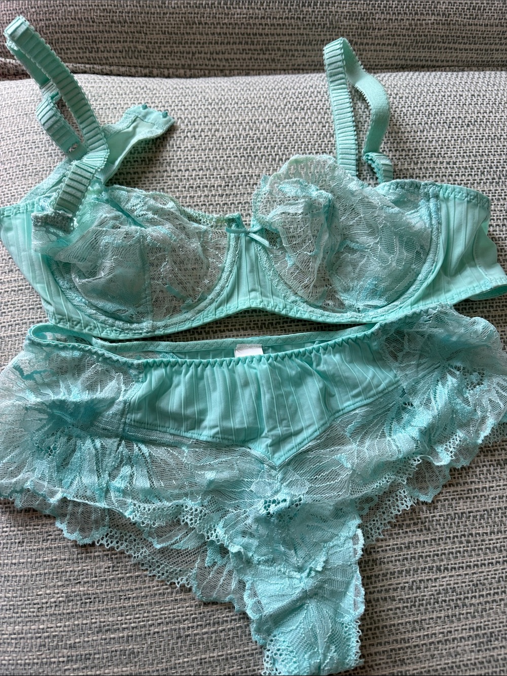 Simone Perele Mint Lace Balconette Bra and Brief Set Made In France